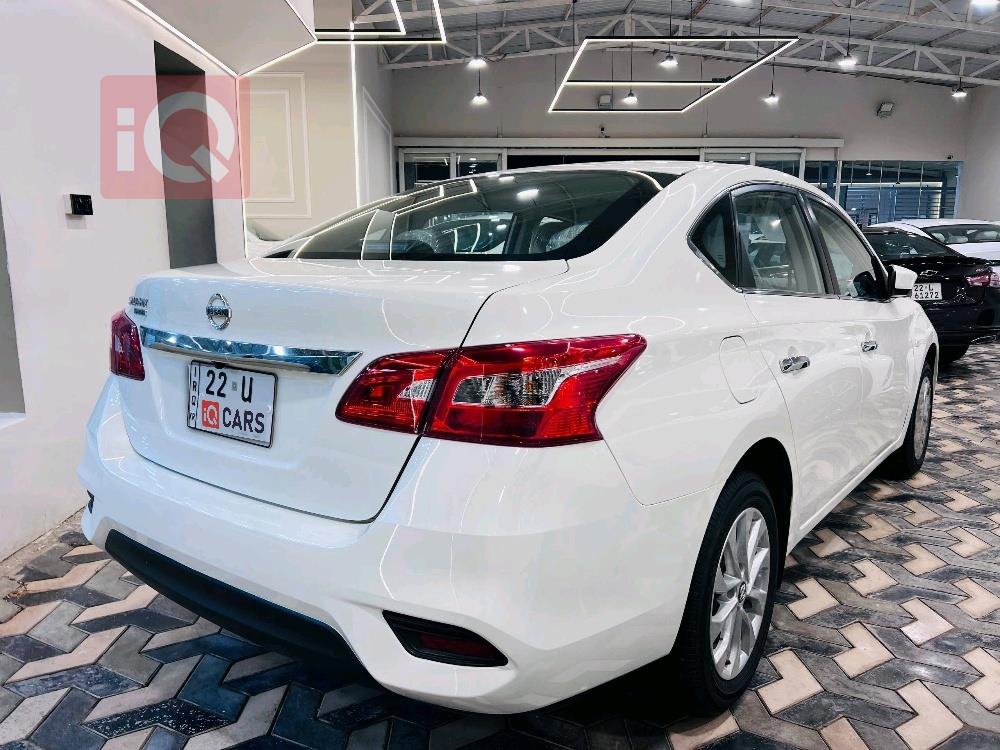 نيسان سنترا